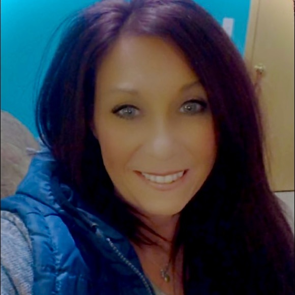 Meet your Posher, Shannon kunkle - Picture 2 of 5